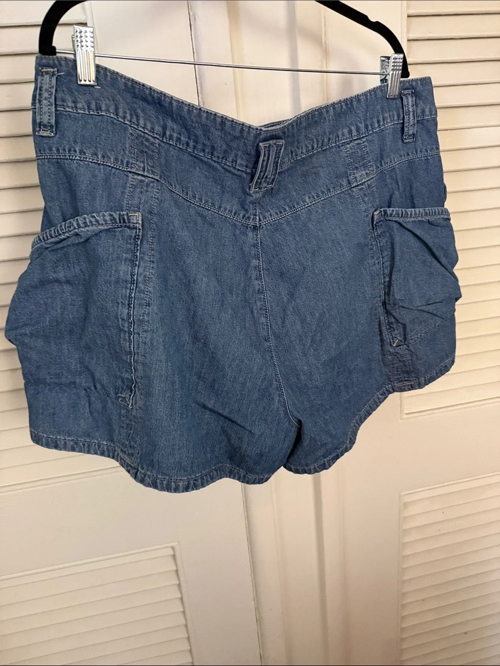 We The Free Relaxed Denim Utility Shorts in Blue - Picture 2 of 4